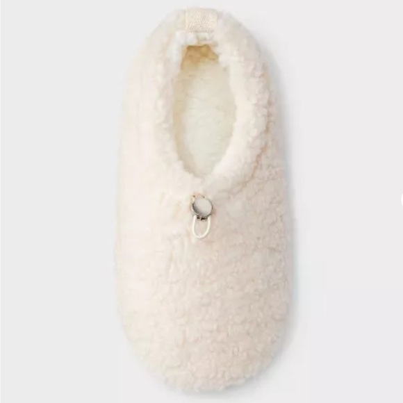Source Unknown Cream Fleece Slippers - Picture 2 of 4